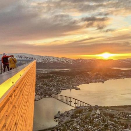 New! Modern - Central - Cozy Place By The Sherpa Stairs Tromsø Dış mekan fotoğraf