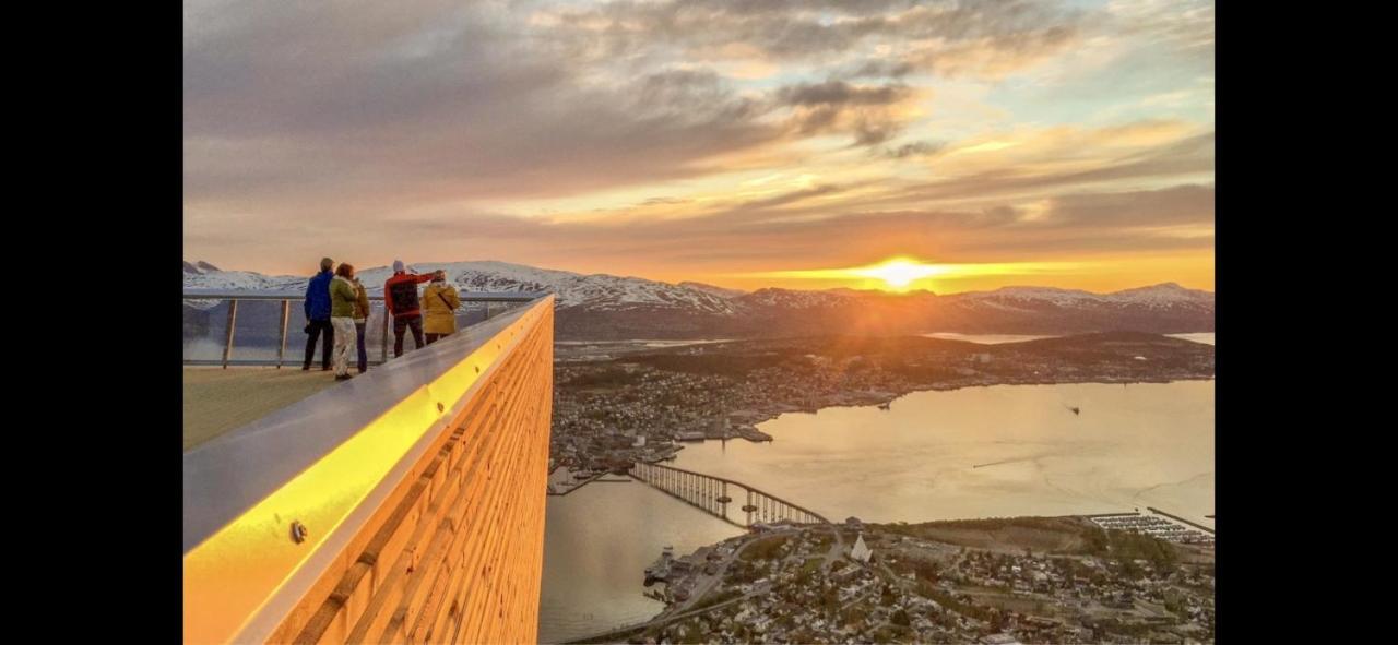 New! Modern - Central - Cozy Place By The Sherpa Stairs Tromsø Dış mekan fotoğraf